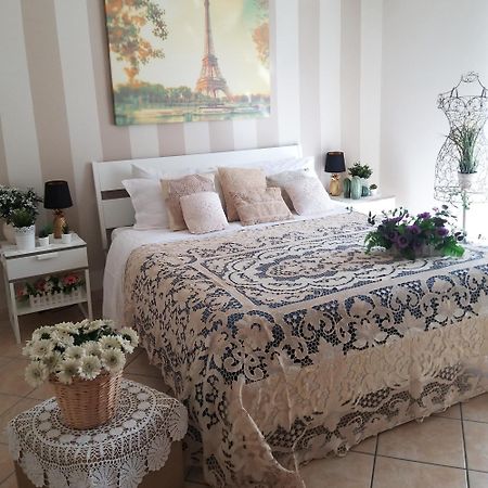 Charming Gea Hotel San Felice a Cancello Bilik gambar